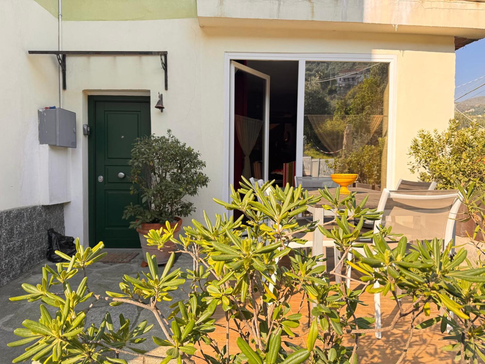 Casa Bisou Italia Wifi Et Parking Free Privato Villa Diano San Pietro Exterior photo