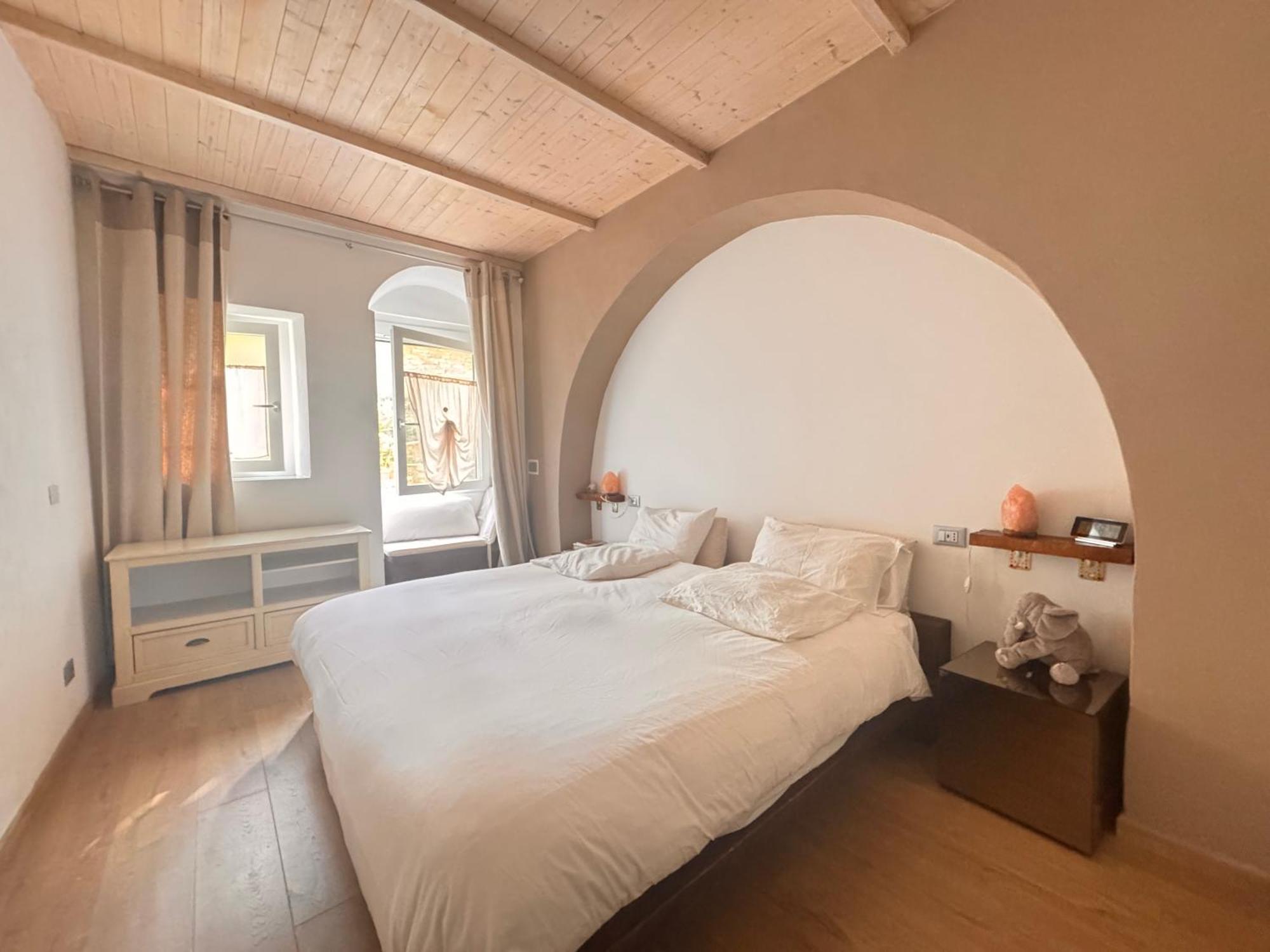 Casa Bisou Italia Wifi Et Parking Free Privato Villa Diano San Pietro Exterior photo