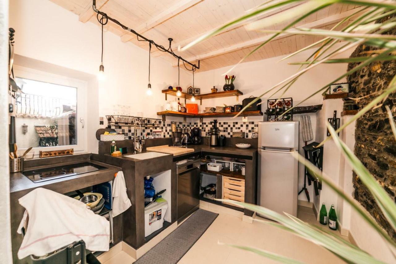 Casa Bisou Italia Wifi Et Parking Free Privato Villa Diano San Pietro Exterior photo